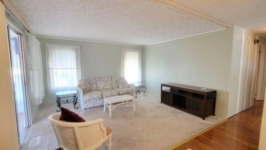 168 Juniper Drive West a Dundee, FL Mobile or Manufactured Home for Sale